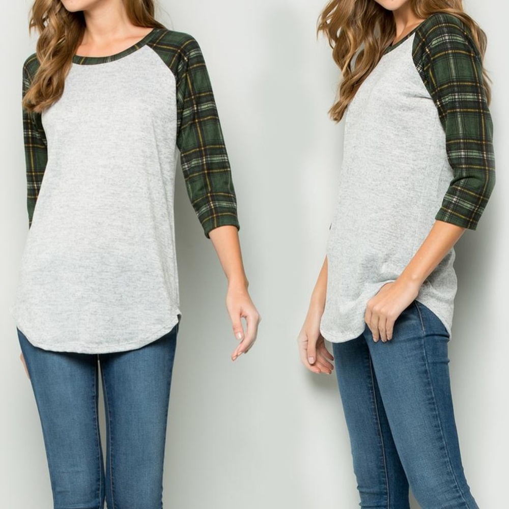Acting Pro Women's Plaid Colorblock Raglan Top